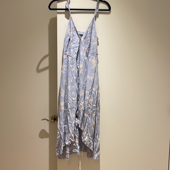 Blue Abercrombie wrap dress - Picture 2 of 6